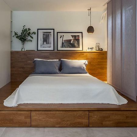 Unique Semi-Basement Stay At The Foot Of The Acropolis أثينا المظهر الخارجي الصورة