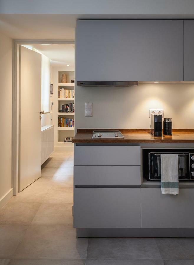 Unique Semi-Basement Stay At The Foot Of The Acropolis أثينا المظهر الخارجي الصورة