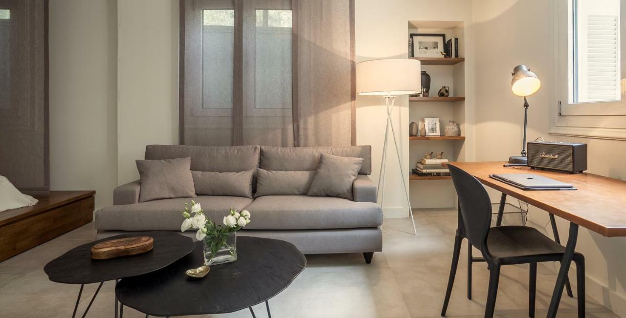 Unique Semi-Basement Stay At The Foot Of The Acropolis أثينا المظهر الخارجي الصورة